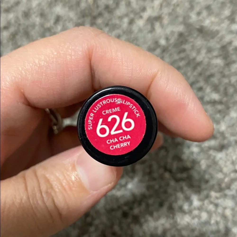 Revlon Super Lustrous Lipstick - CHA CHA CHERRY ‎ #626 - New